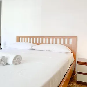 https://casa-vintage-a-100-mt-dal-mare.hotelitalianriviera.com